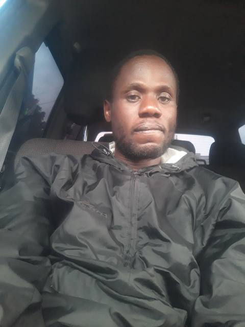 Elvis Oumah, Electricians