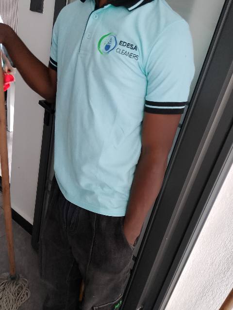 Joan Edesa, Cleaners