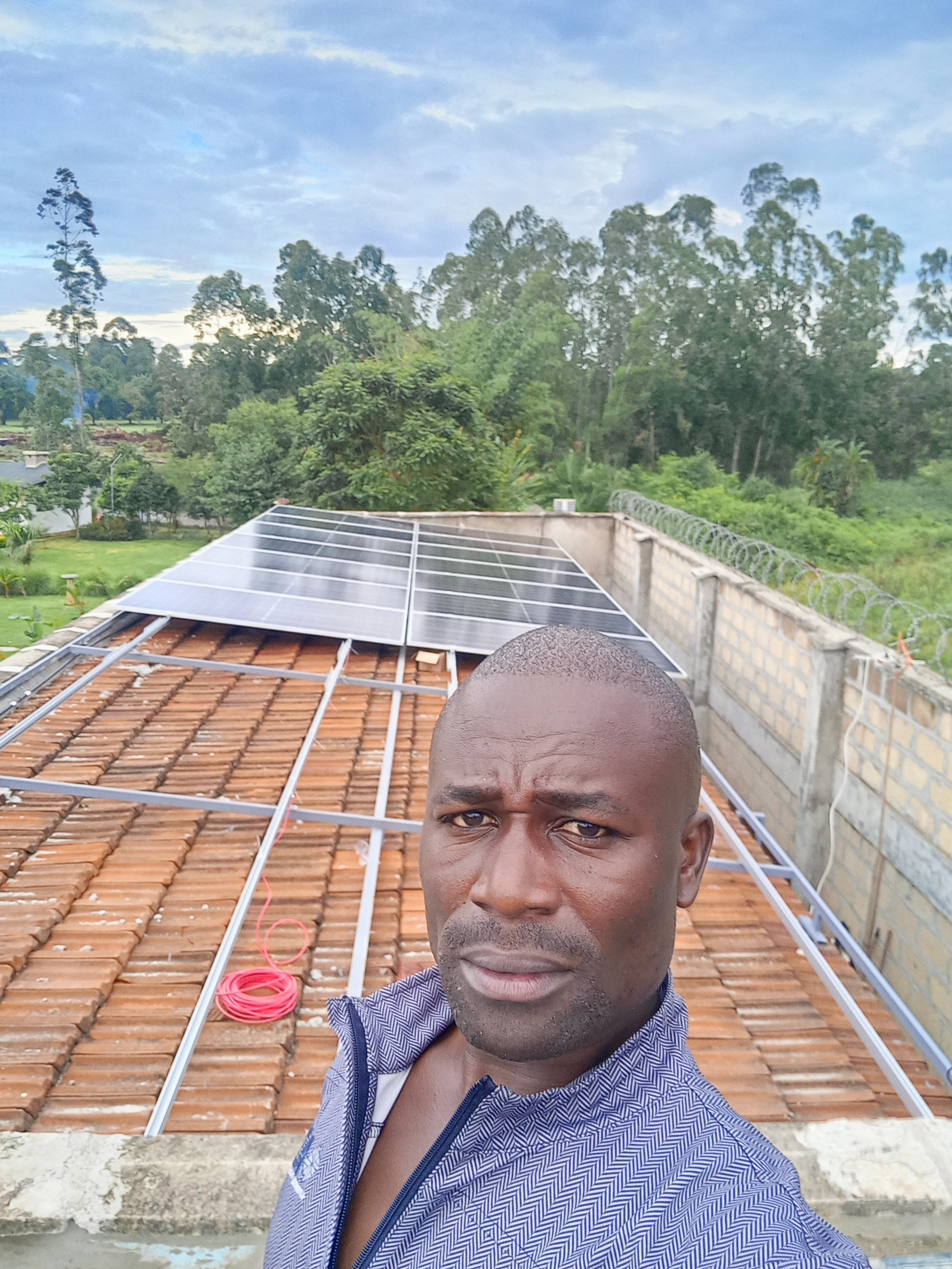 Eric oloo, Electricians
