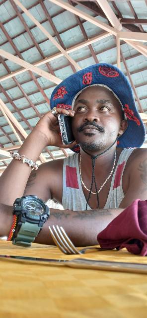 Dennis Mariga Gachoka, Electricians